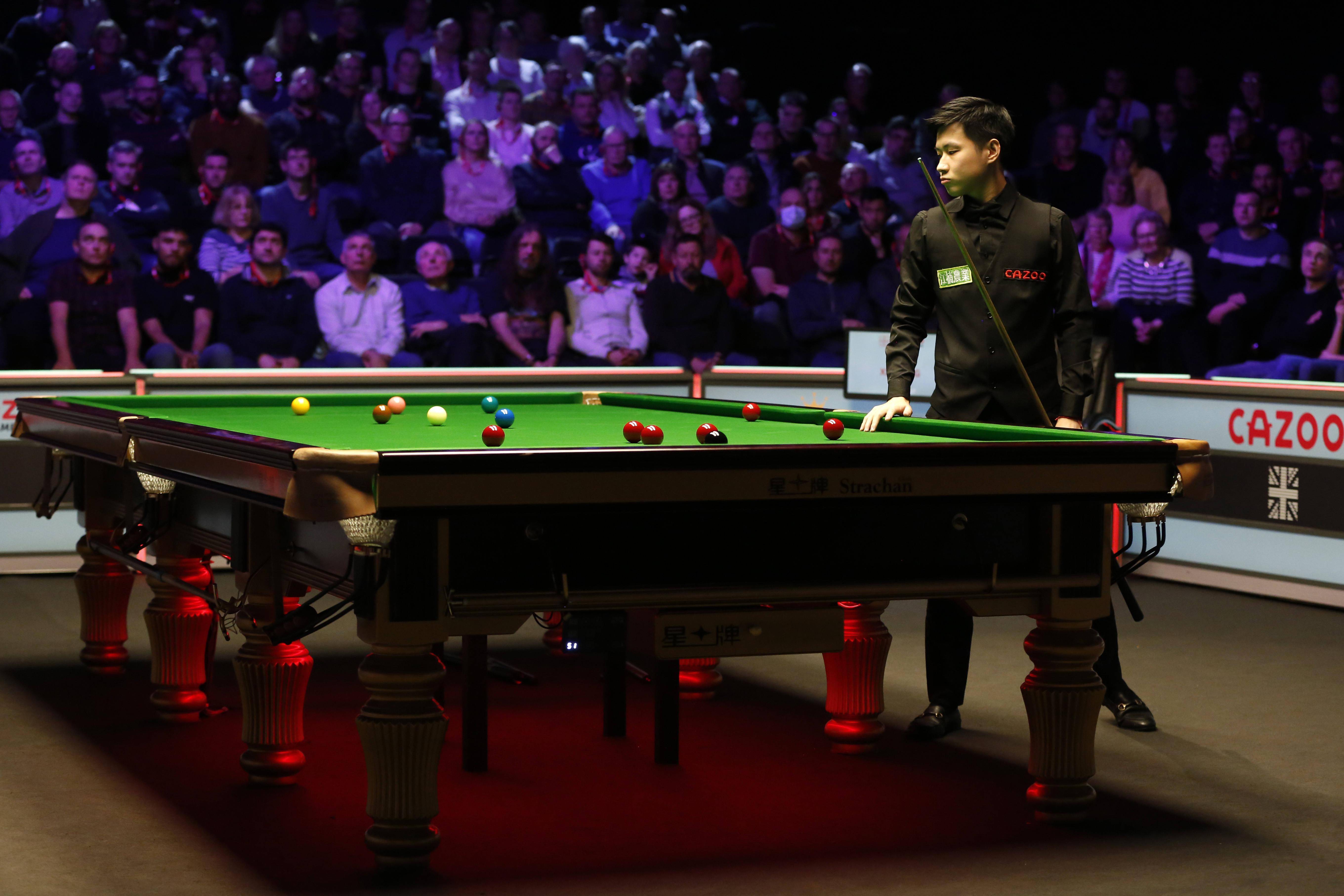 铮在后防线 铮在后防线