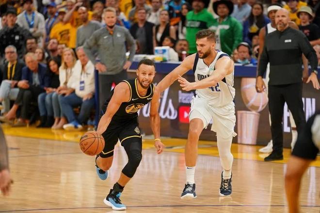 国羽毛球队 国羽毛球队